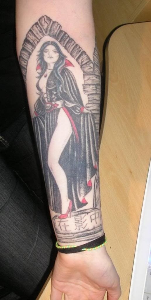 30 Vampire Tattoos for Lovers of the Dark