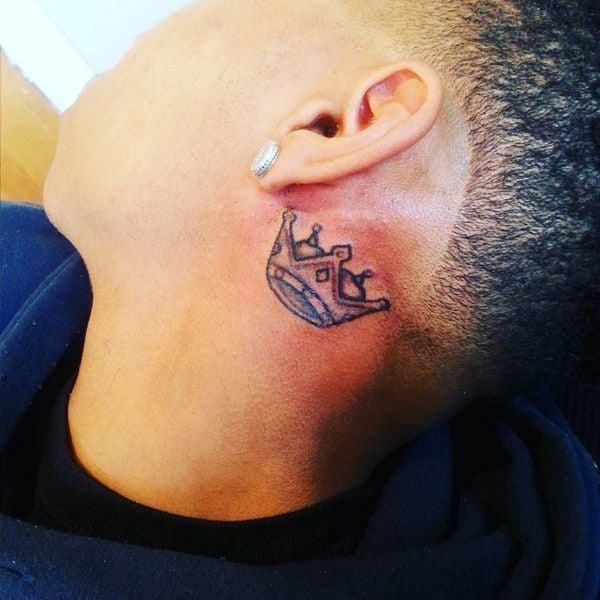 Chris Brown Star Tattoo  Tattoos Lookbook men  StyleBistro