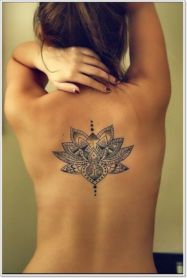 130 Beautiful And Classy Back Tattoo Ideas For Women